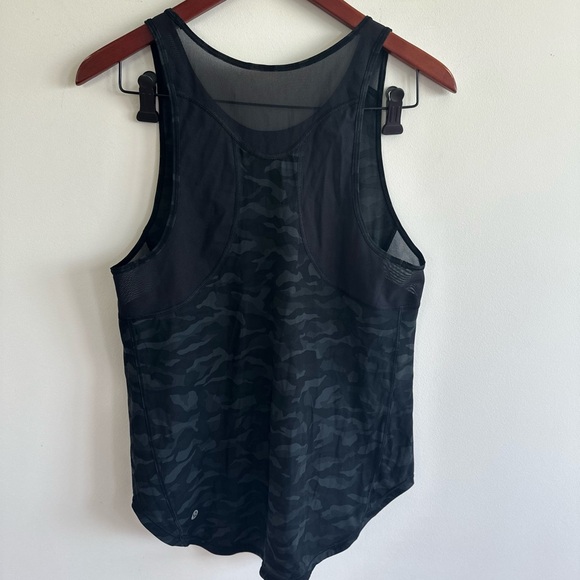 NWOT Lululemon camo tank - Picture 4 of 8